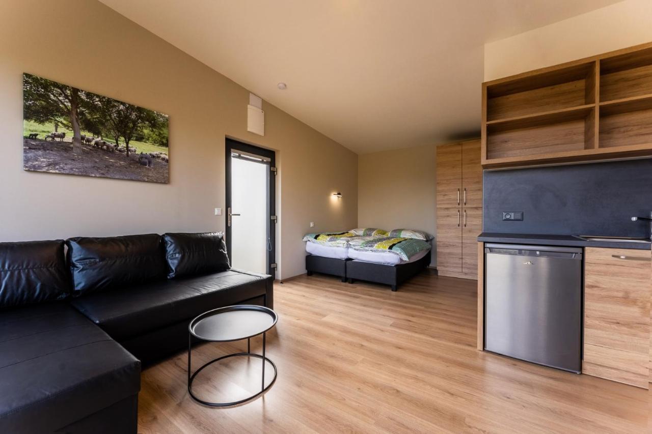 Na Zelenem Statku Hotel Rasovice  Kültér fotó