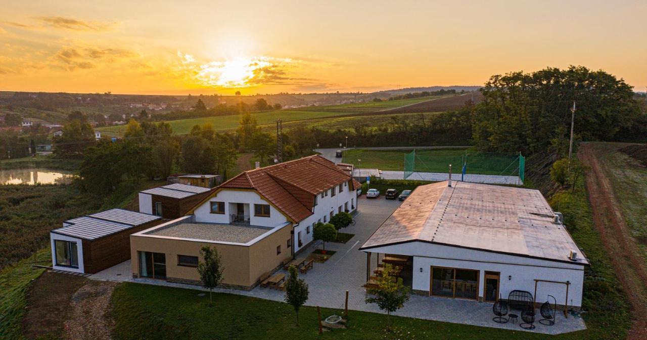 Na Zelenem Statku Hotel Rasovice  Kültér fotó