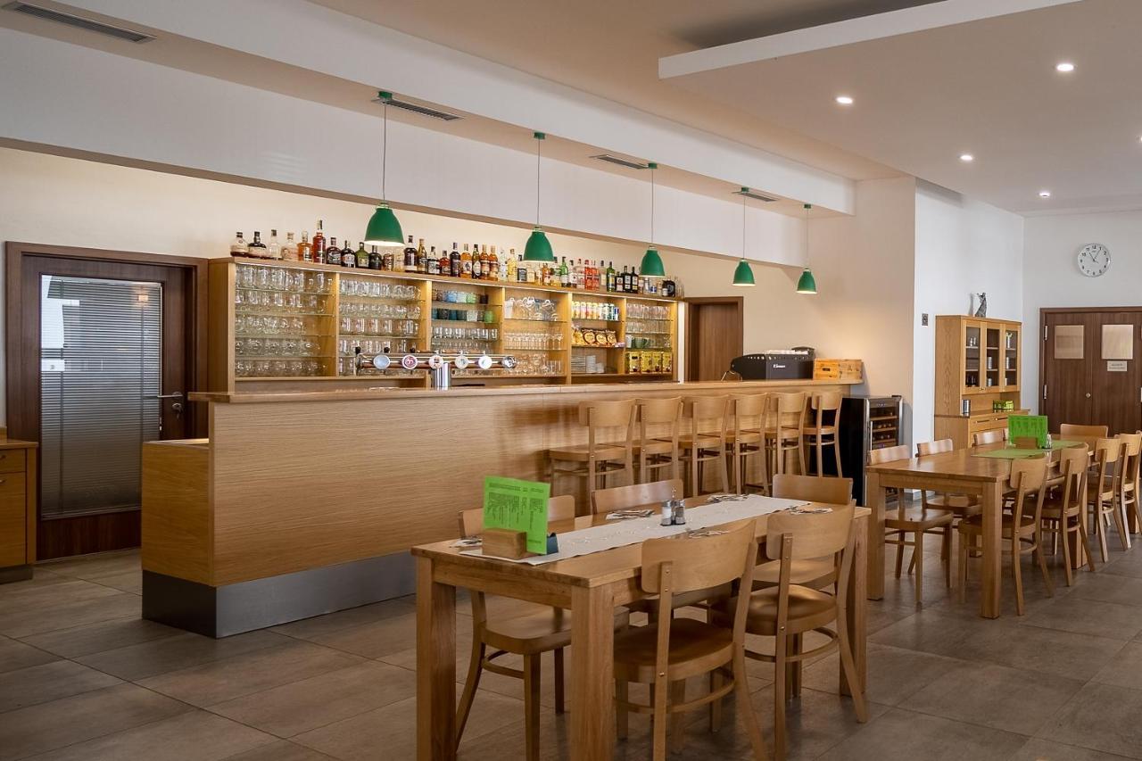 Na Zelenem Statku Hotel Rasovice  Kültér fotó