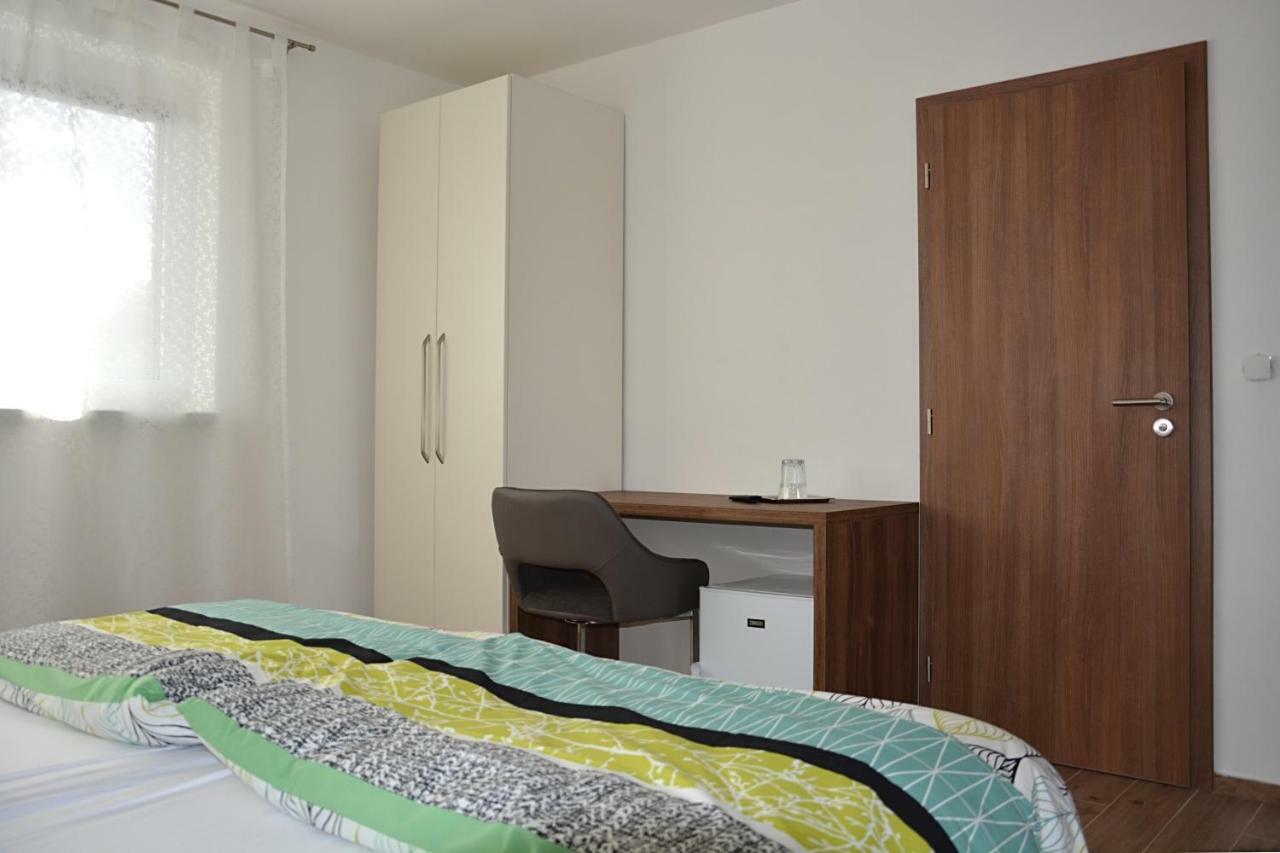 Na Zelenem Statku Hotel Rasovice  Kültér fotó