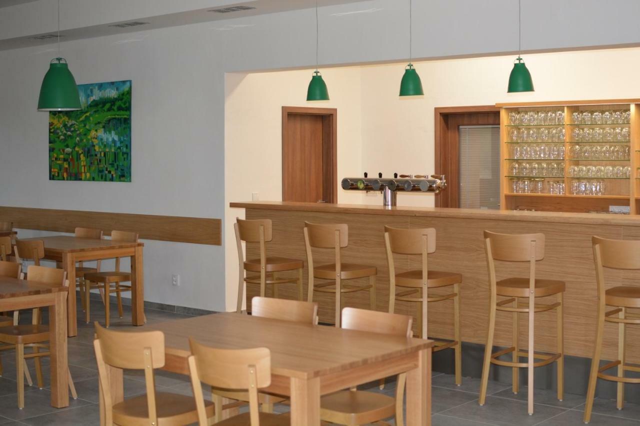 Na Zelenem Statku Hotel Rasovice  Kültér fotó