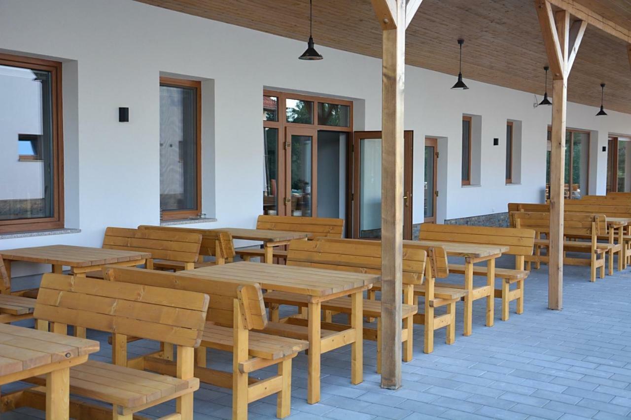 Na Zelenem Statku Hotel Rasovice  Kültér fotó