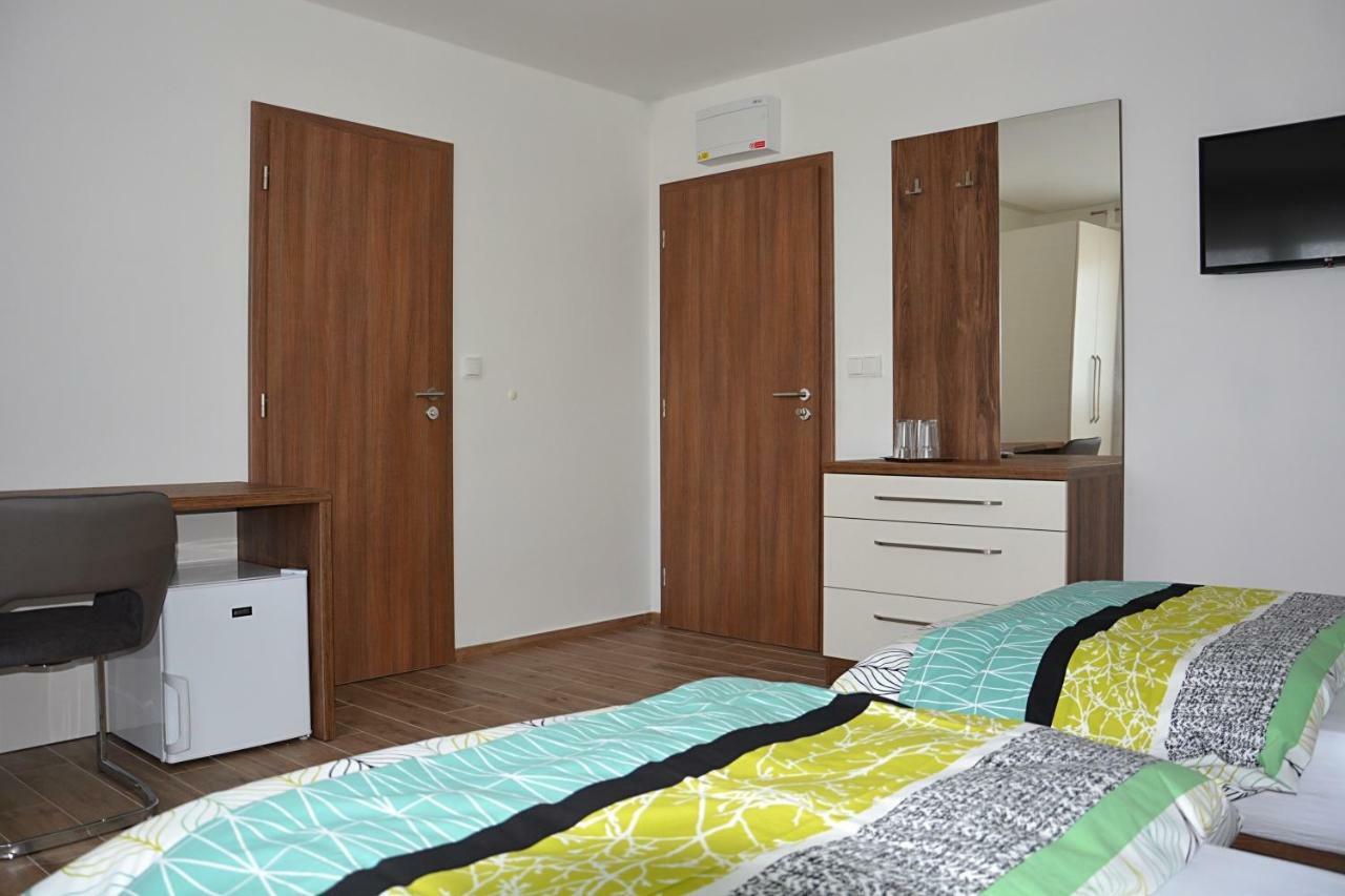 Na Zelenem Statku Hotel Rasovice  Kültér fotó