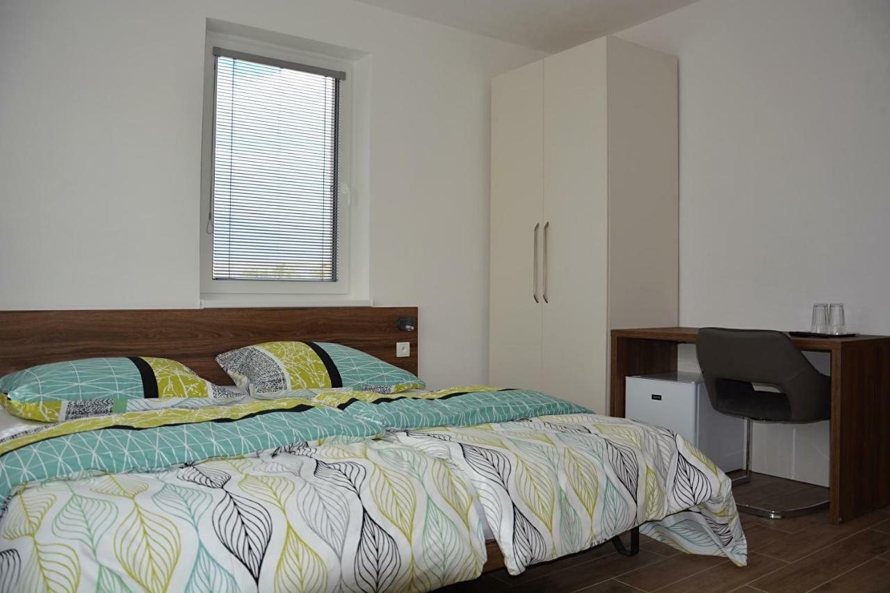 Na Zelenem Statku Hotel Rasovice  Kültér fotó