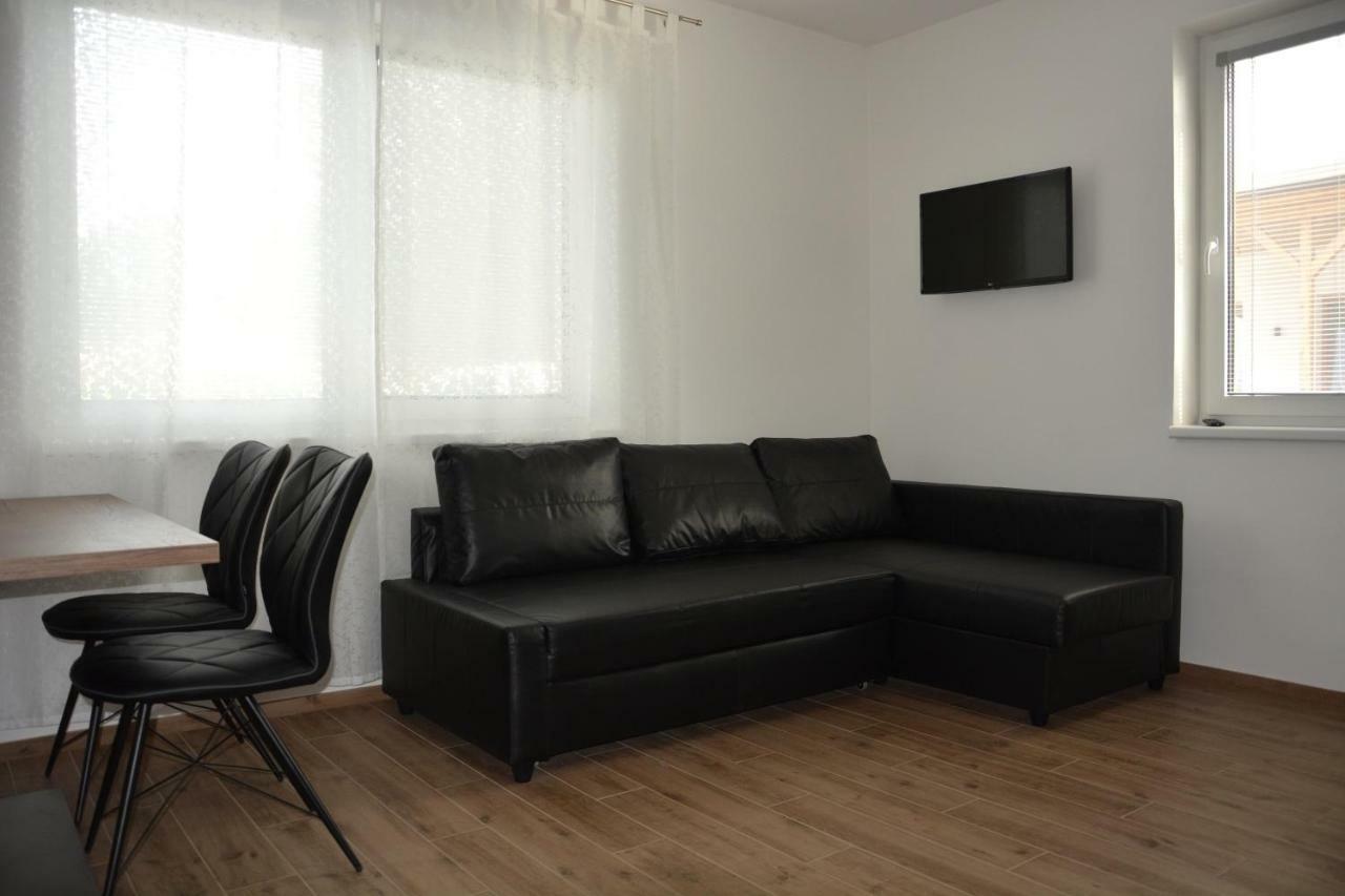 Na Zelenem Statku Hotel Rasovice  Kültér fotó